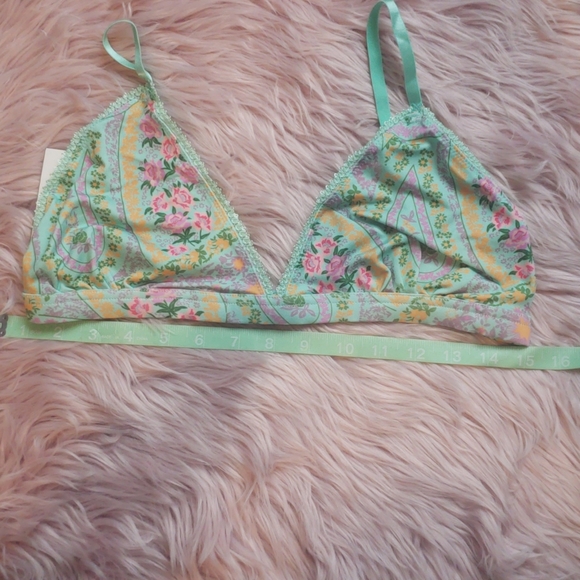 SOLD ElsewhereSpell Gypsy City Light Tri Bralett… - Picture 7 of 8